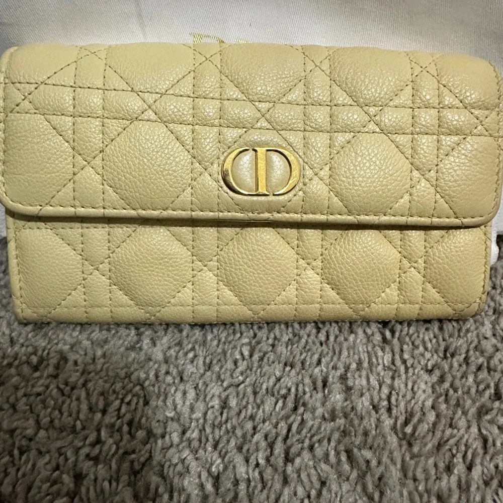Dior Cream Quilted Wallet with Cannage Pattern